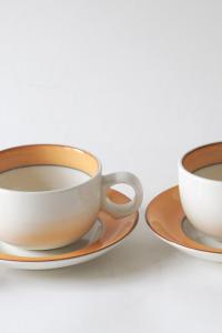 Arabia Finland Kloverblad Tea sets by Stig Lindberg / Inkeri Leivo. Pair Cups and saucers. Scandinavian mid-century