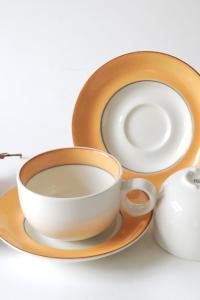 Arabia Finland Kloverblad Tea sets by Stig Lindberg / Inkeri Leivo. Pair Cups and saucers. Scandinavian mid-century