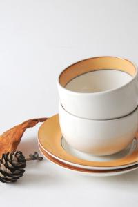 Arabia Finland Kloverblad Tea sets by Stig Lindberg / Inkeri Leivo. Pair Cups and saucers. Scandinavian mid-century