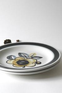 Stavangerflint. Two SENJA plates. design Inger Waage. Plates with Handpainted decor. Stavanger Norway.