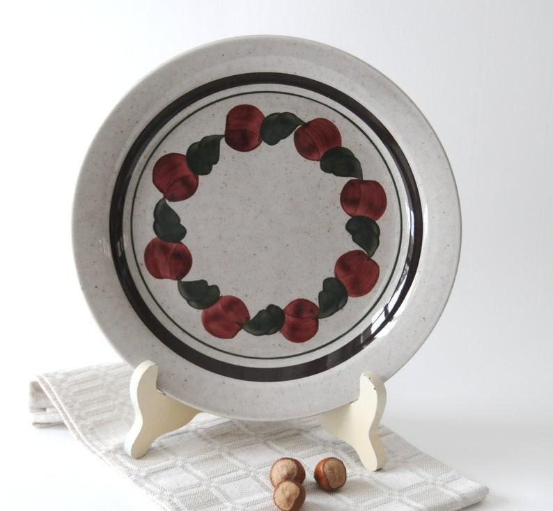 Rorstrand BIRGITTA. Large Dinner plate by Jackie Lynd for Rorstrand. Scandinavian modern design