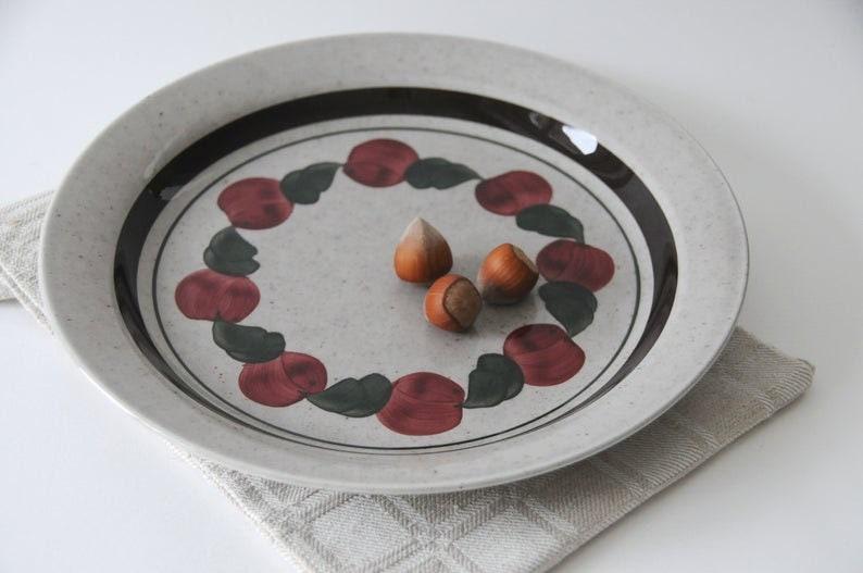 Rorstrand BIRGITTA. Large Dinner plate by Jackie Lynd for Rorstrand. Scandinavian modern design