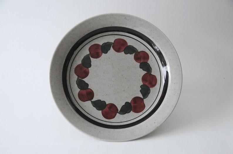 Rorstrand BIRGITTA. Large Dinner plate by Jackie Lynd for Rorstrand. Scandinavian modern design