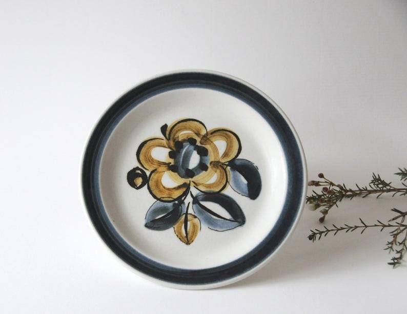 Stavangerflint. Two SENJA plates. design Inger Waage. Plates with Handpainted decor. Stavanger Norway.