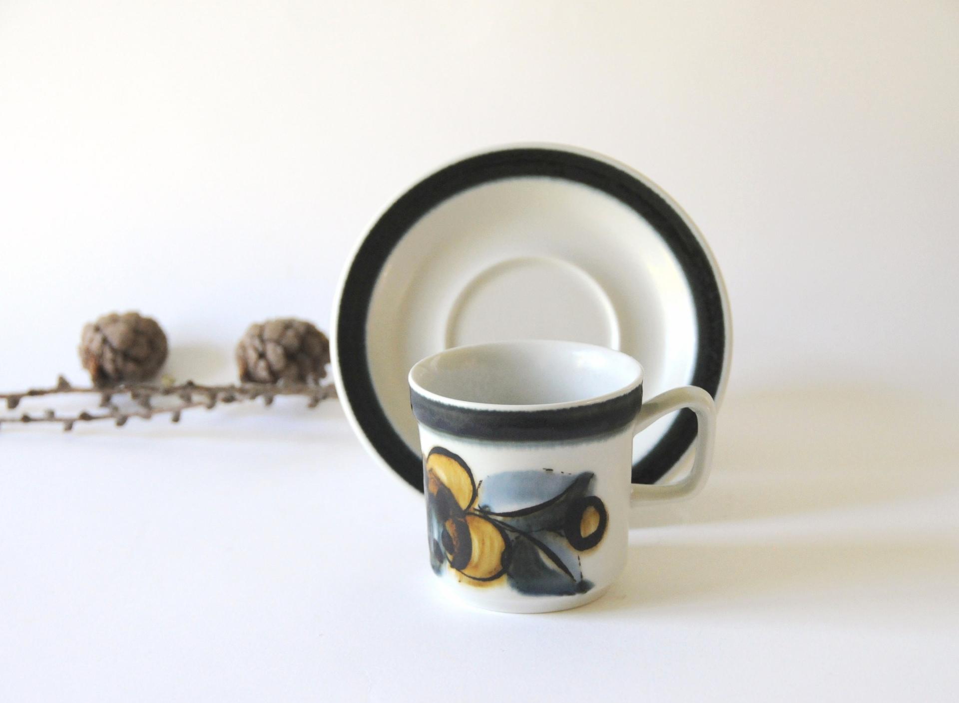 Inger Waage for Stavangerflint. SENJA Coffee Cup and saucer. Vintage Handpainted. Norwegian mid modern
