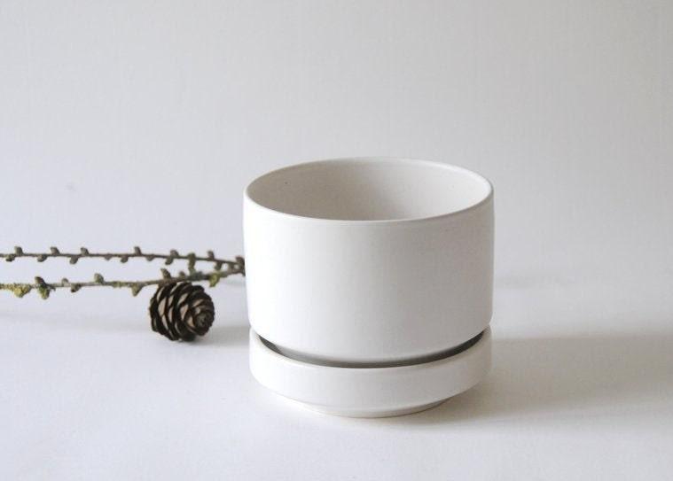 Arabia Finland Planter by Richard Lindh. White modernist Two-piece flower pot