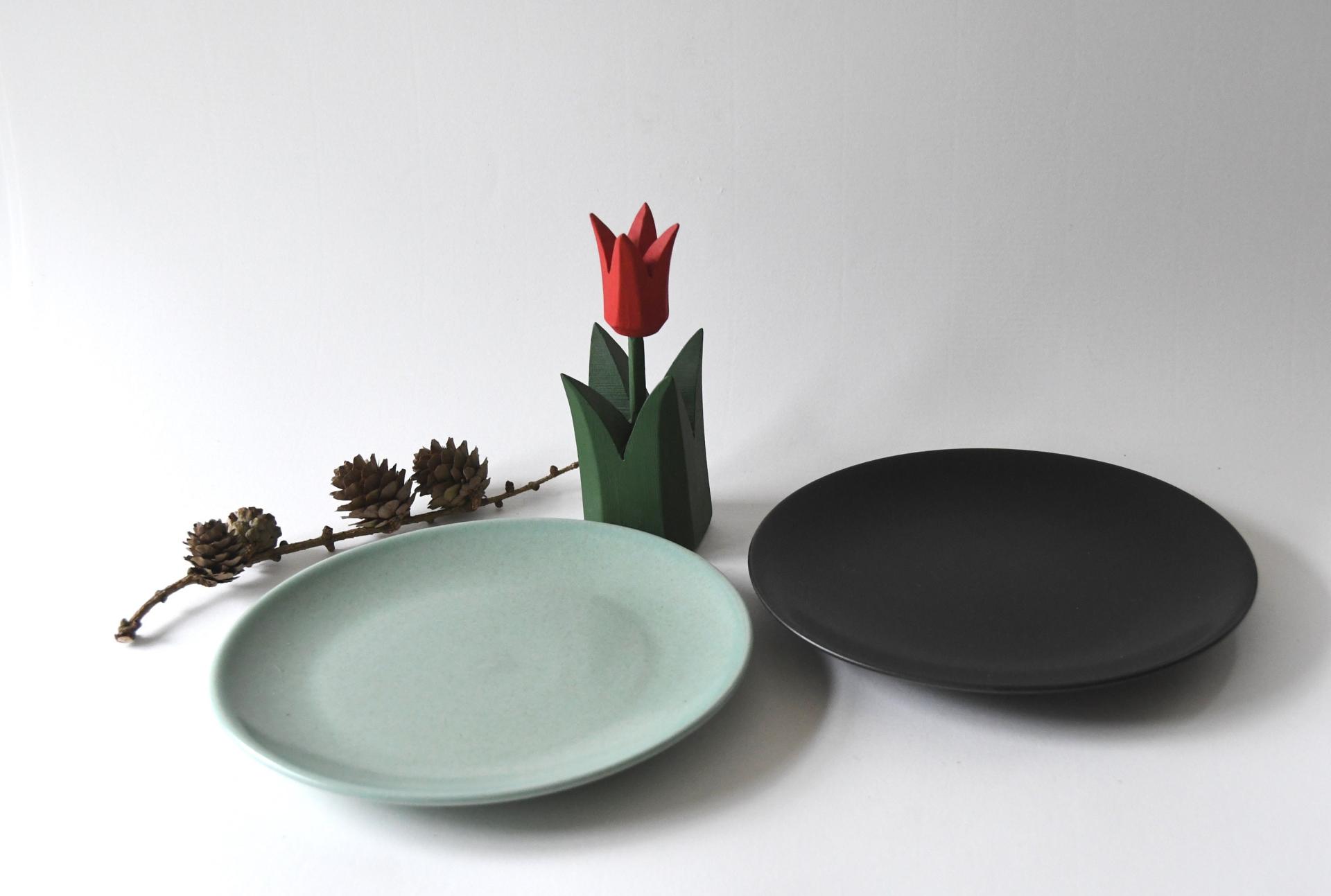 Höganäs Lunch Plates. Swedish Design by Marie-Louise Hellgren. Scandinavian Modern with Color Variations
