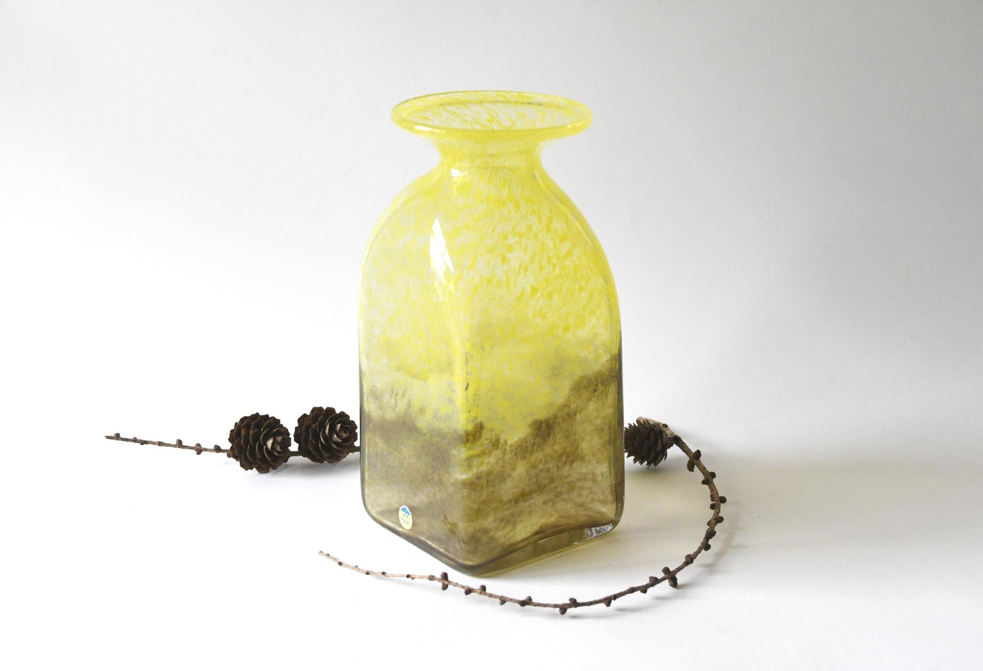 Art Glass Vase by John Orwar Lake for Ekenäs Sweden. Yellow Swirl and bubble glass Vase. Signed